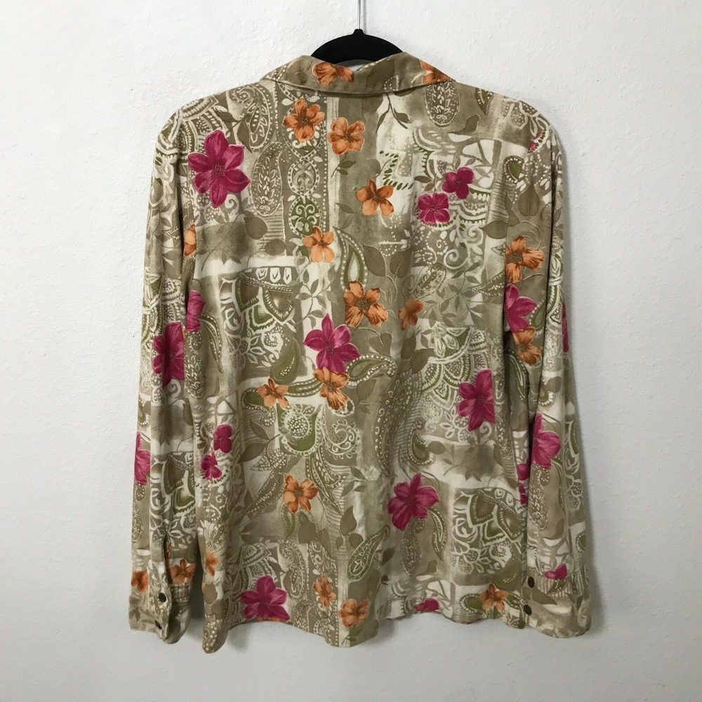 Caribbean Joe Hawaiian Shirt Size M Soft Polyester Multicolor Floral Long Sleeve - Picture 7 of 7